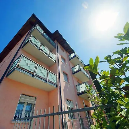 Hotel Clarin 14 By Dori Peschiera del Garda