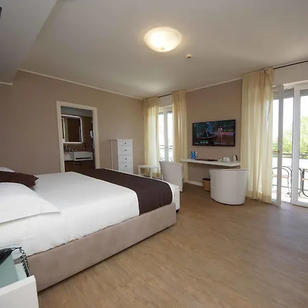 Clarin 14 By Dori Hotel Peschiera del Garda