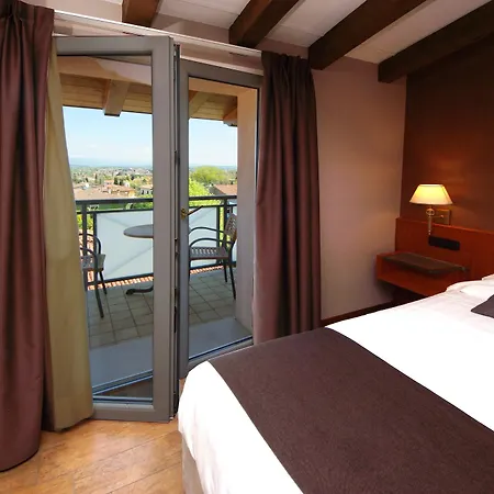 Hotel Clarin 14 By Dori
