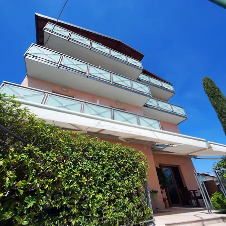 Clarin 14 By Dori 3*