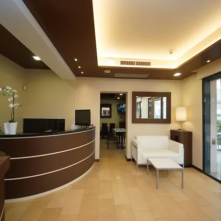 Hotel Clarin 14 By Dori