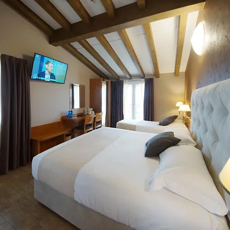 Hotel Clarin 14 By Dori 3*