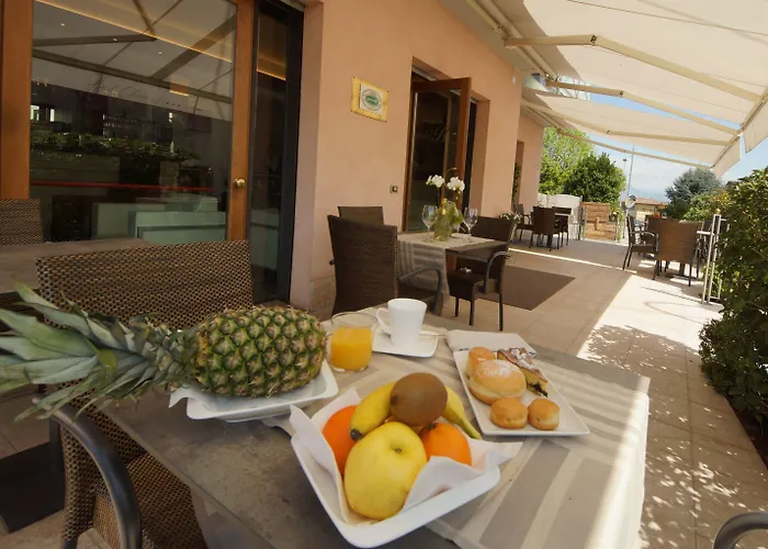 Ξενοδοχείο Clarin 14 By Dori Πεσκιέρα ντελ Γκάρντα