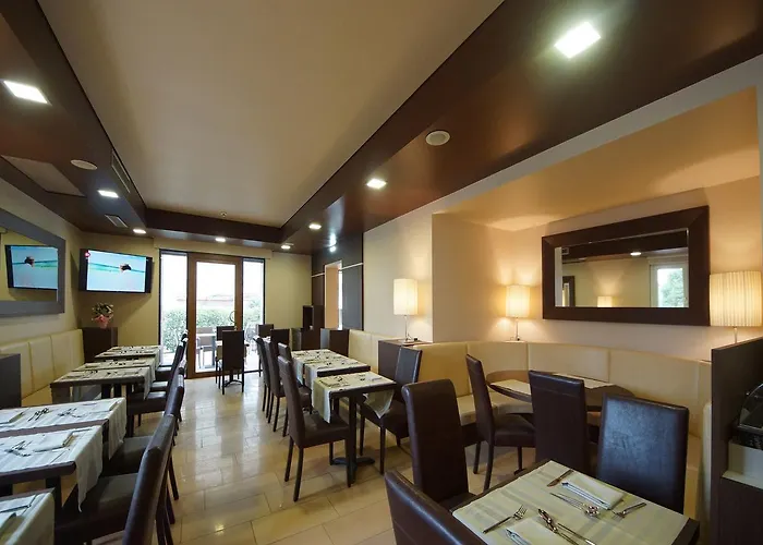 Clarin 14 By Dori 3* Πεσκιέρα ντελ Γκάρντα