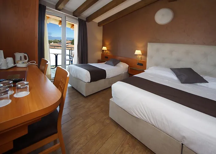 Ξενοδοχείο Clarin 14 By Dori 3*