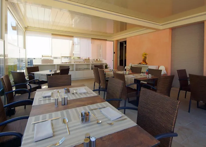 Ξενοδοχείο Clarin 14 By Dori