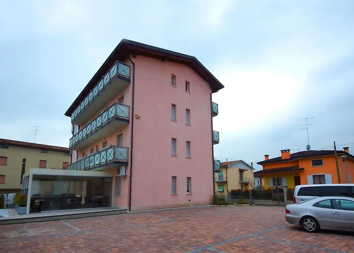 Hotel Clarin 14 By Dori Peschiera del Garda